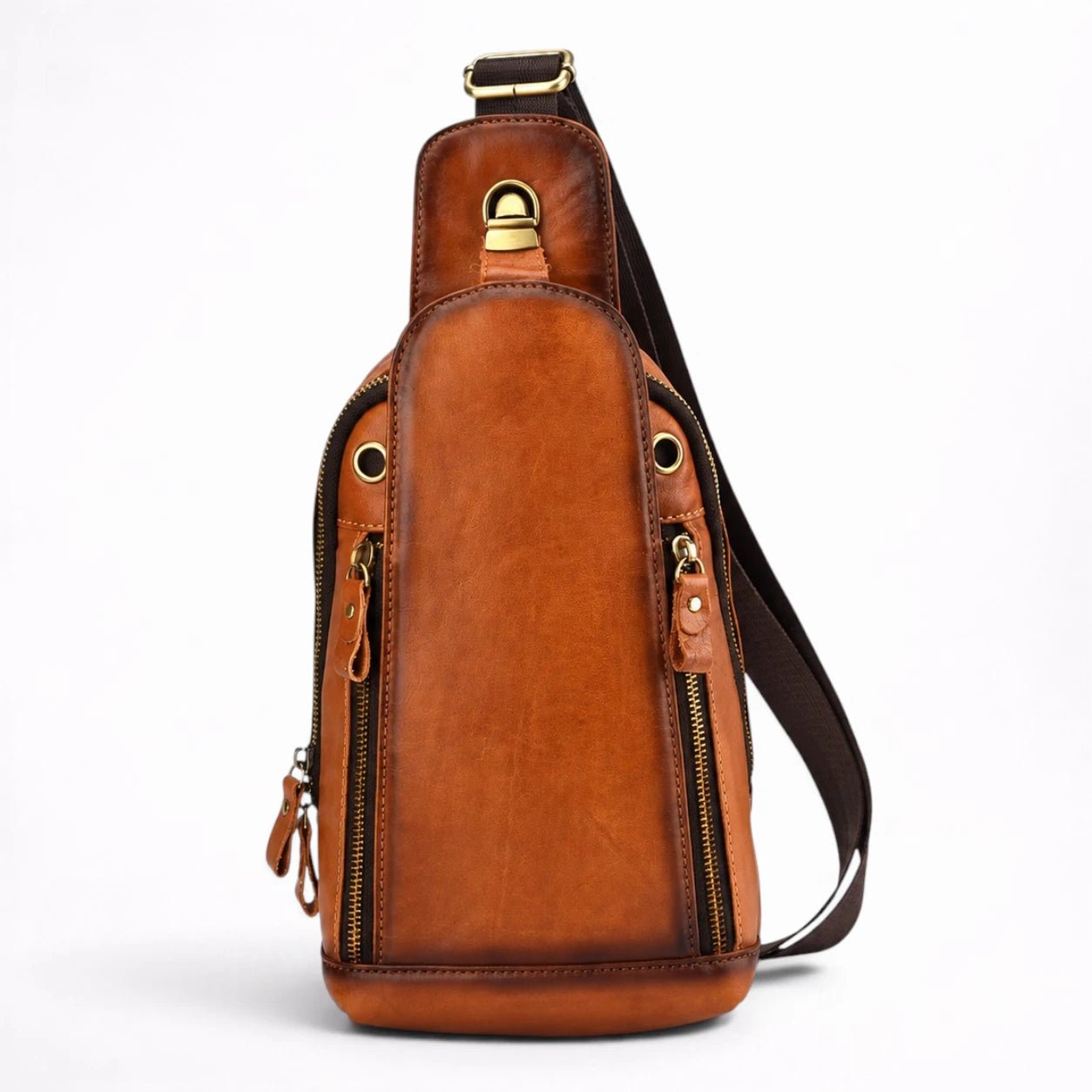 Sac Poitrine en Cuir de Vachette Vieilli Peint à la Main - 1001 Sacs